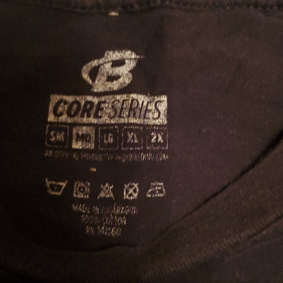 Tshirt - Picture 2 of 2